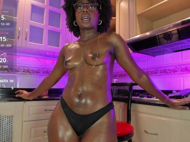 MelodyBlazze live cam on BongaCams