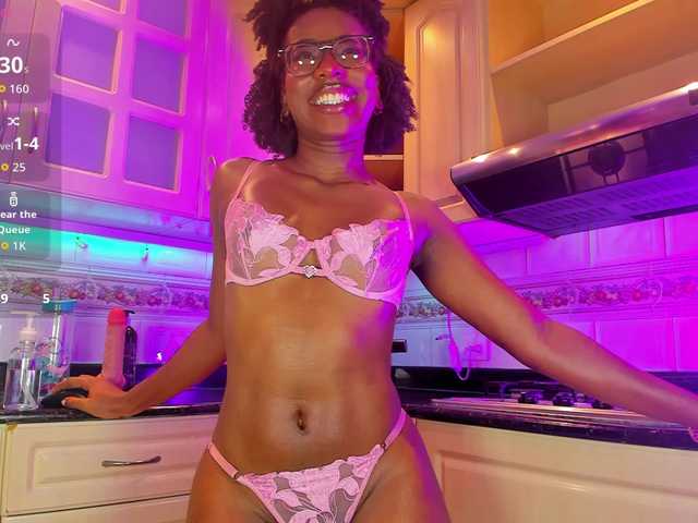 MelodyBlazze live cam on BongaCams