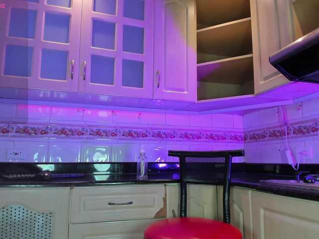 MelodyBlazze live webcam show
