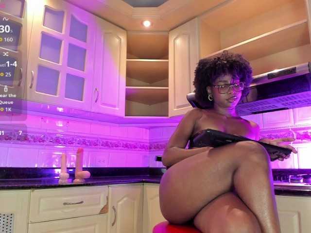 MelodyBlazze live webcam show
