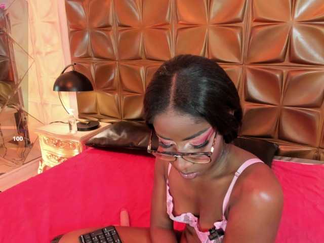 MelodyBlazze live cam on BongaCams