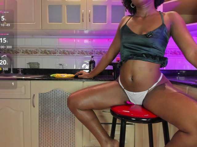MelodyBlazze live webcam show
