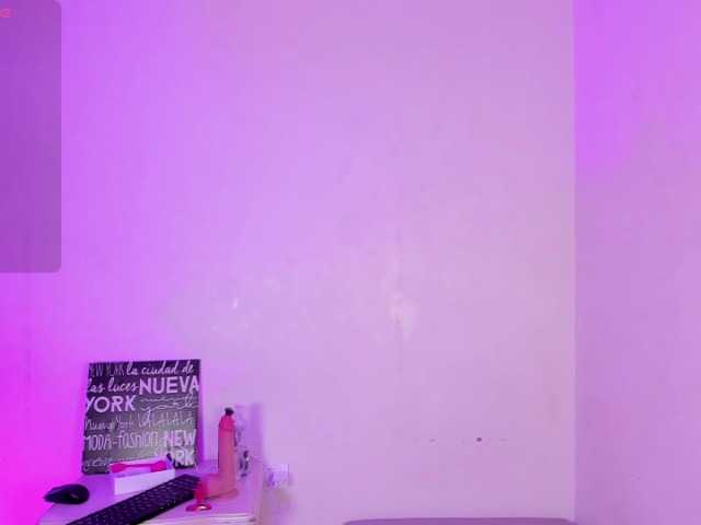 MelodyBlazze live cam on BongaCams