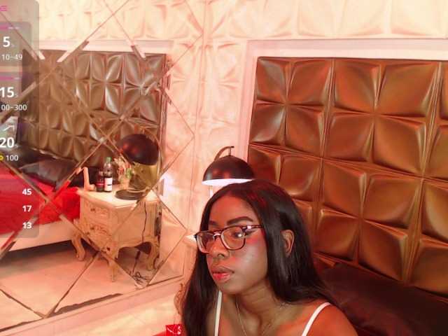 MelodyBlazze live cam on BongaCams
