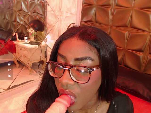 MelodyBlazze live cam on BongaCams