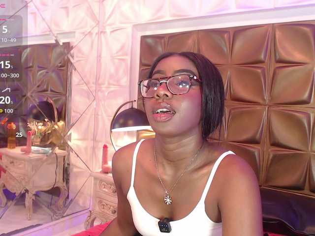 MelodyBlazze live cam on BongaCams