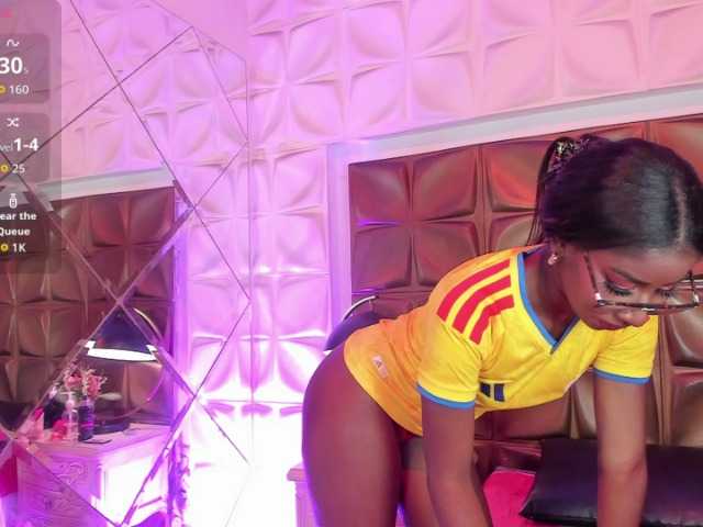 MelodyBlazze live cam on BongaCams