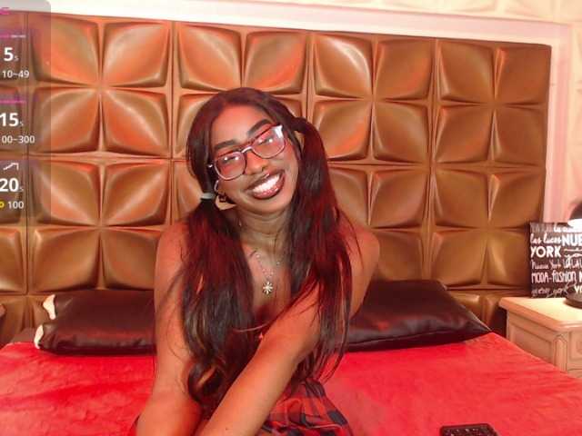 MelodyBlazze live cam on BongaCams