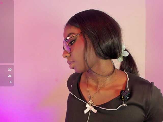 MelodyBlazze live cam on BongaCams