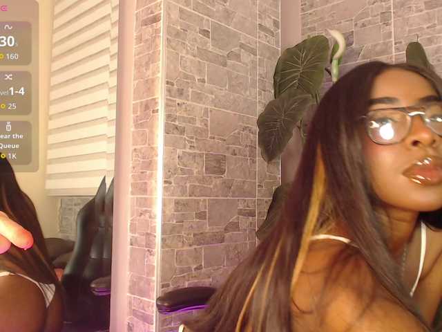 MelodyBlazze live cam on BongaCams