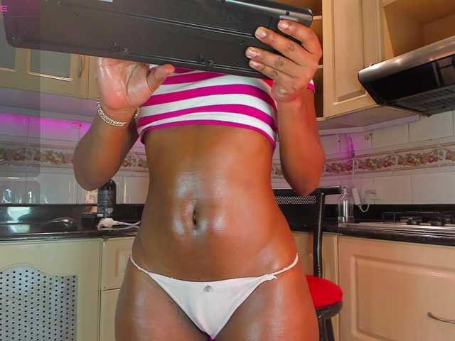 MelodyBlazze live cam