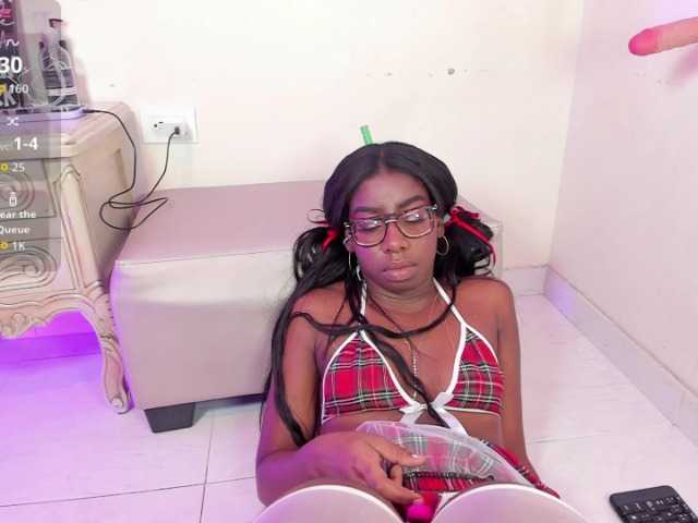 MelodyBlazze live cam on BongaCams