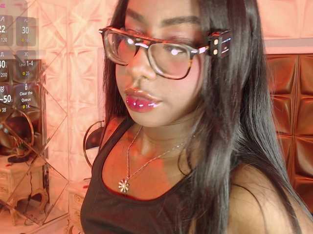 MelodyBlazze live cam on BongaCams