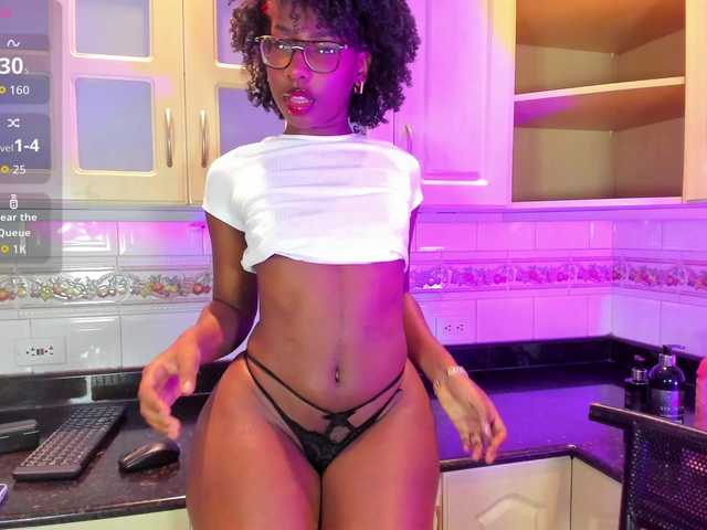 MelodyBlazze live cam on BongaCams