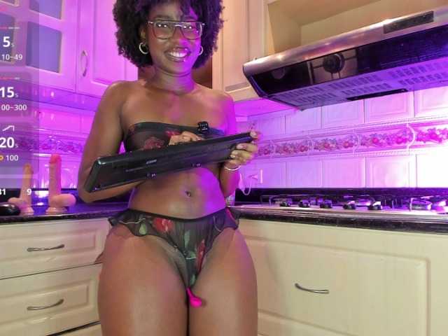 MelodyBlazze live webcam show
