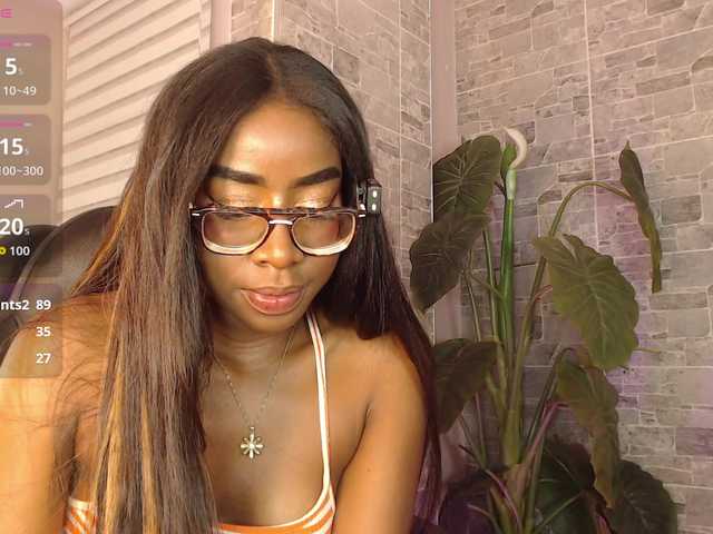MelodyBlazze live cam on BongaCams