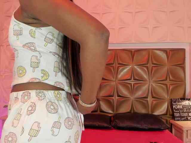 MelodyBlazze webcam