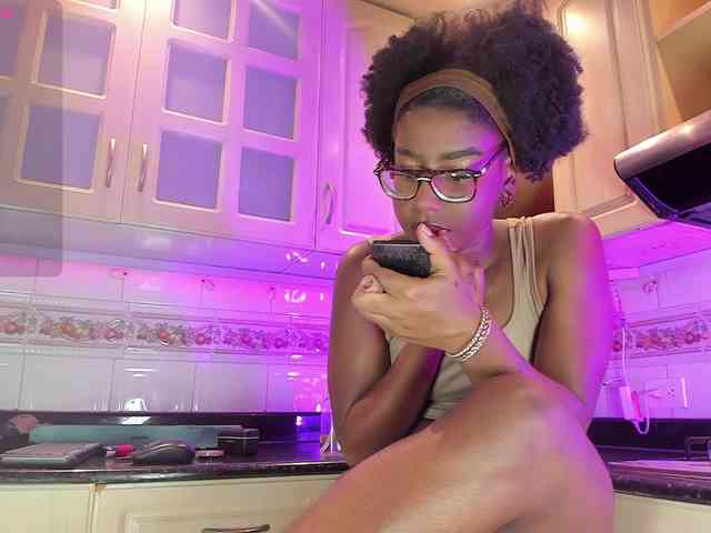 MelodyBlazze webcam