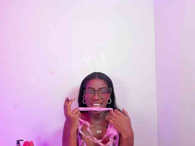 MelodyBlazze webcam