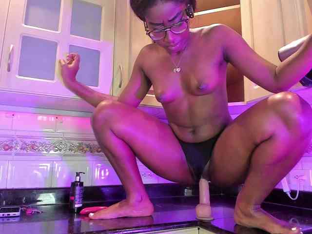 MelodyBlazze webcam
