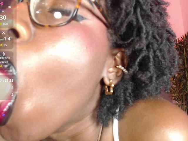 MelodyBlazze webcam