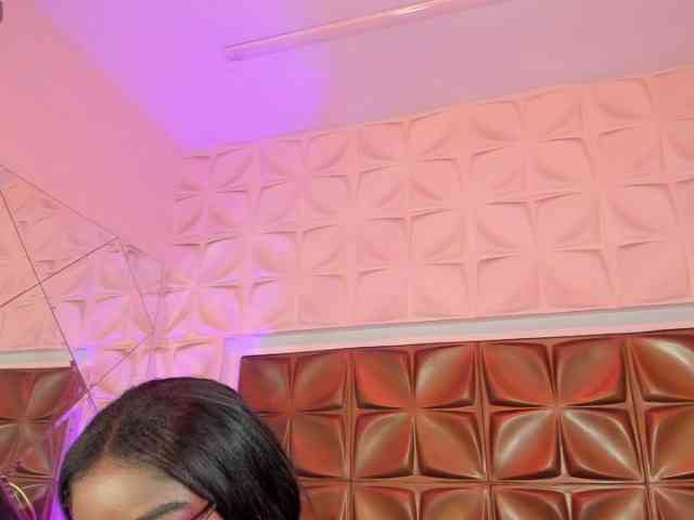MelodyBlazze webcam