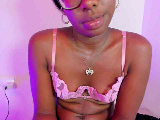 MelodyBlazze webcam