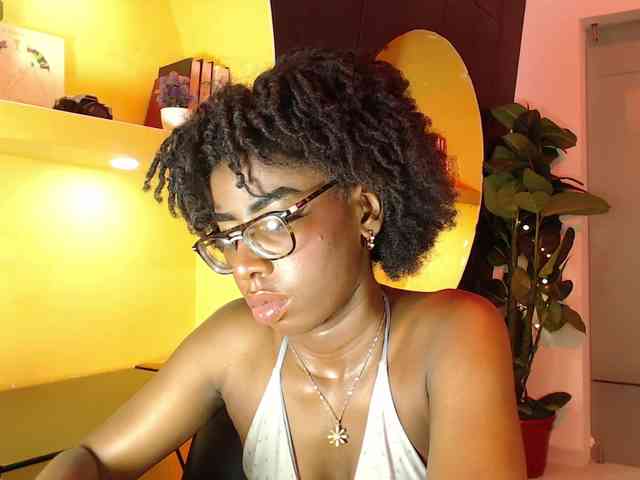 MelodyBlazze webcam