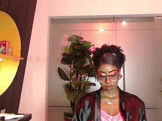 MelodyBlazze Live Webcam on BongaCams