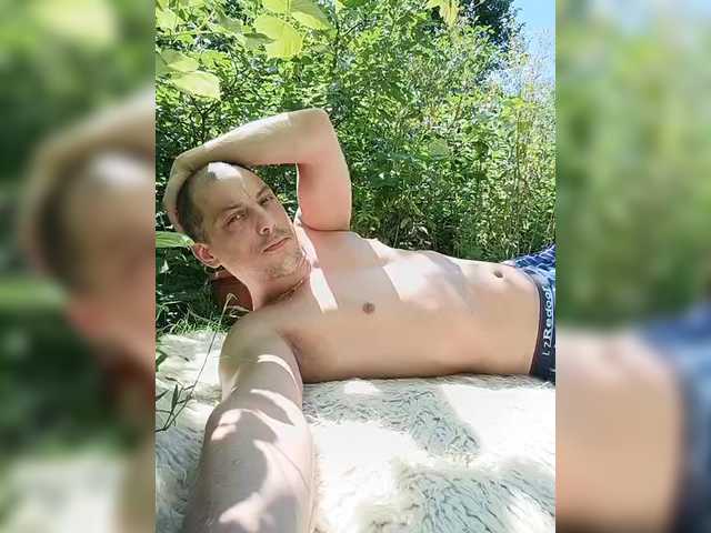 VampDark live webcam show