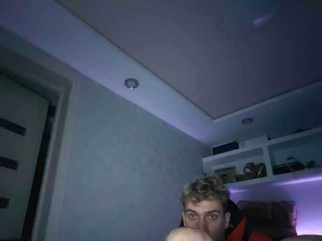cashfreFun — live male cam