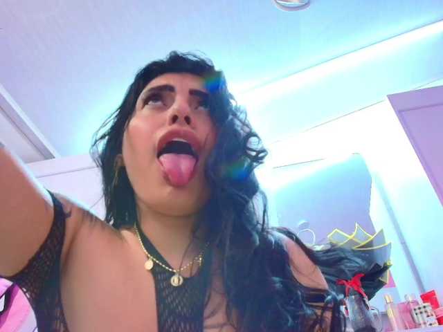 NAOMIAMAZING01 live cam on BongaCams