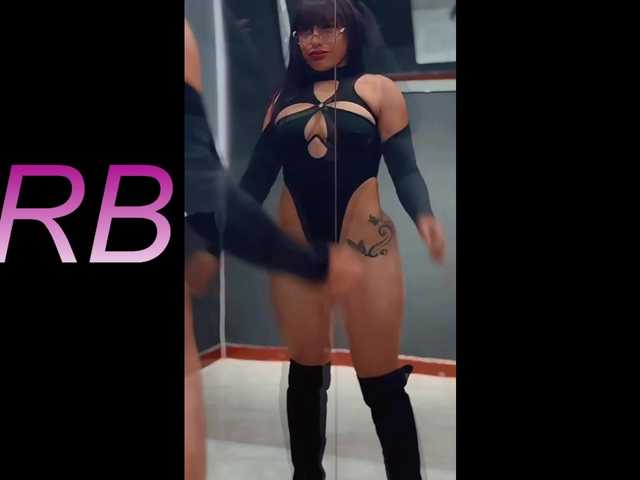 NAOMIAMAZING01 live cam on BongaCams