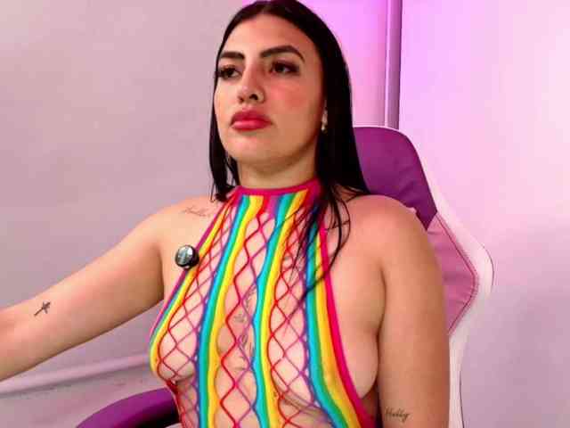 NAOMIAMAZING01 webcam