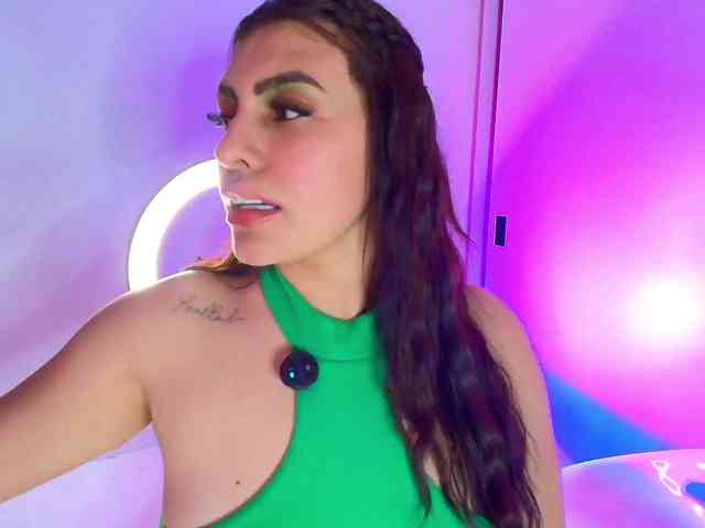 NAOMIAMAZING01