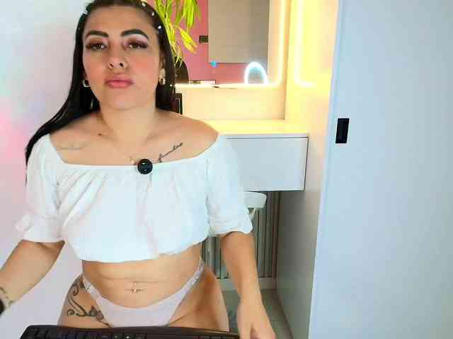 NAOMIAMAZING01