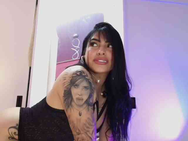NAOMIAMAZING01