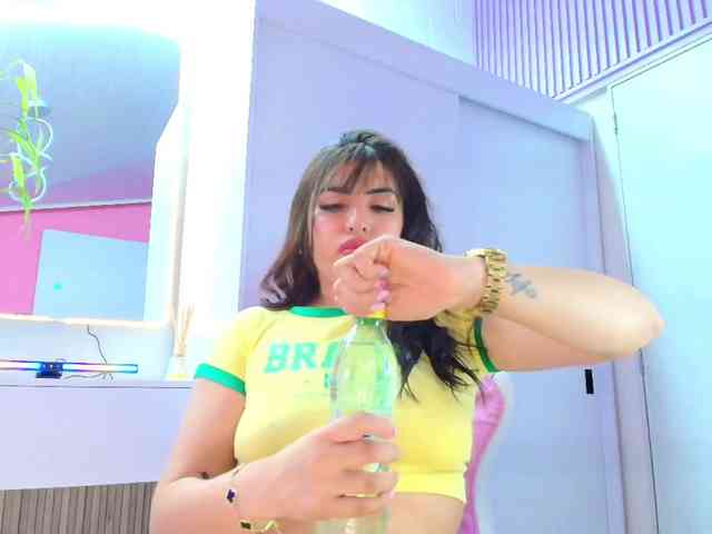 NAOMIAMAZING01