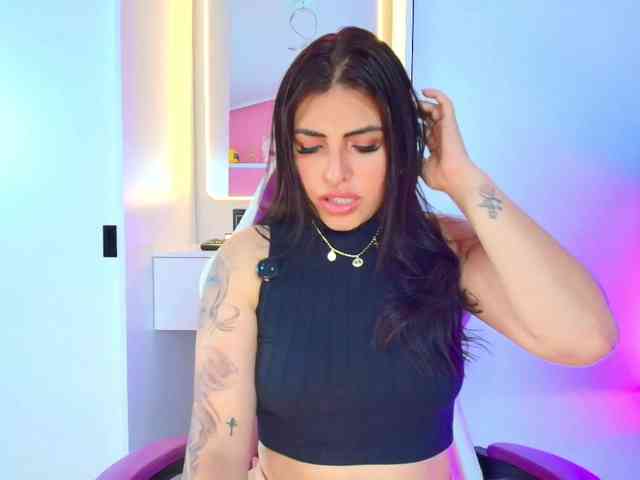 NAOMIAMAZING01 - Girl 