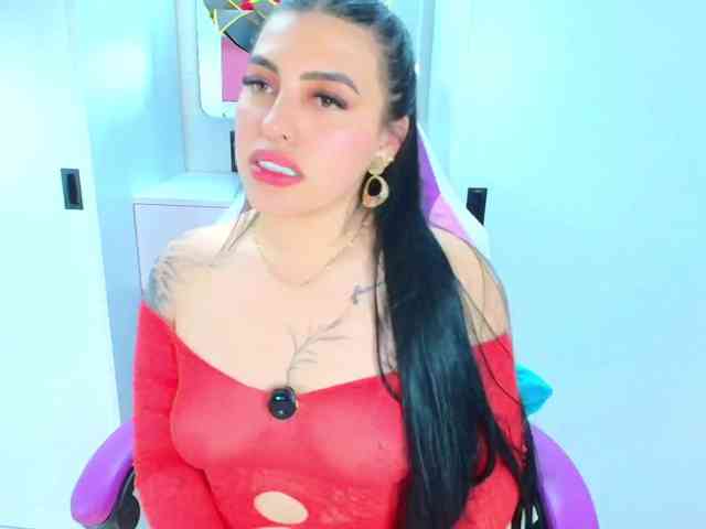 NAOMIAMAZING01 webcam