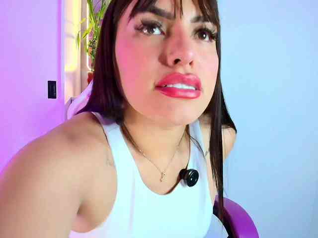 NAOMIAMAZING01