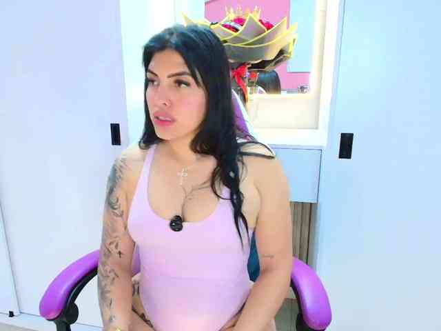 NAOMIAMAZING01 NAOMIAMAZING01