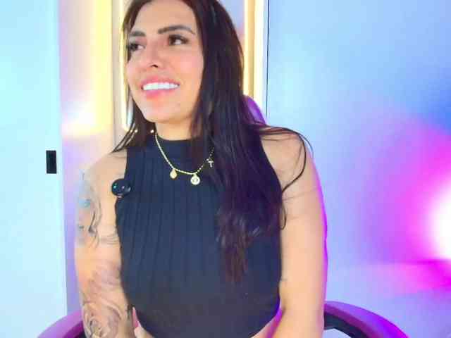 NAOMIAMAZING01 webcam