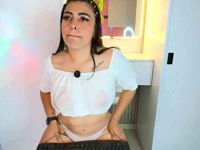 NAOMIAMAZING01
