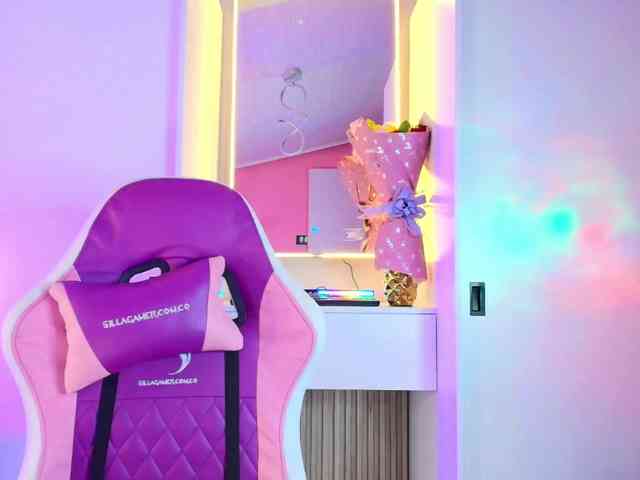 NAOMIAMAZING01