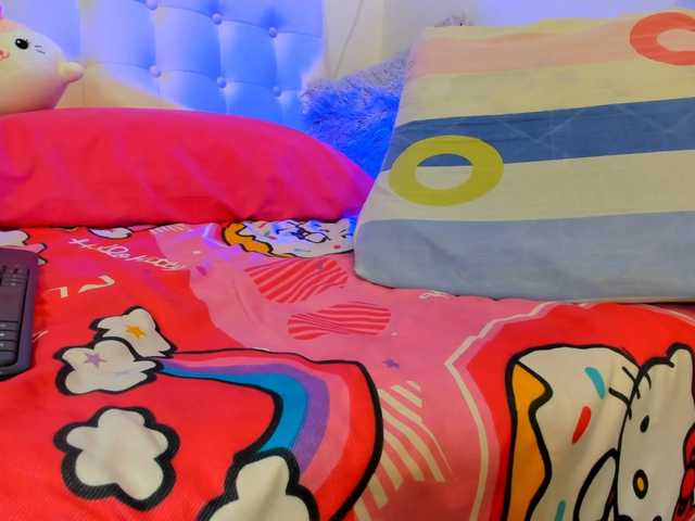 MiaEvans0 live cam