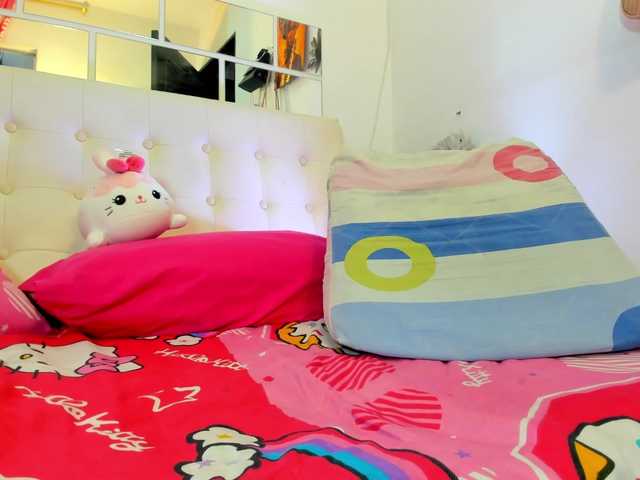 MiaEvans0 live cam on BongaCams