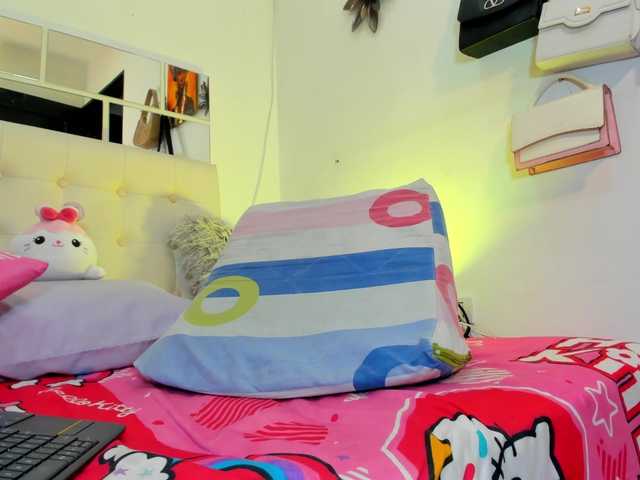 MiaEvans0 live cam on BongaCams