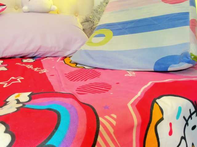 MiaEvans0 live cam on BongaCams