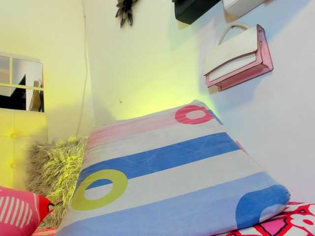 MiaEvans0 live cam on BongaCams